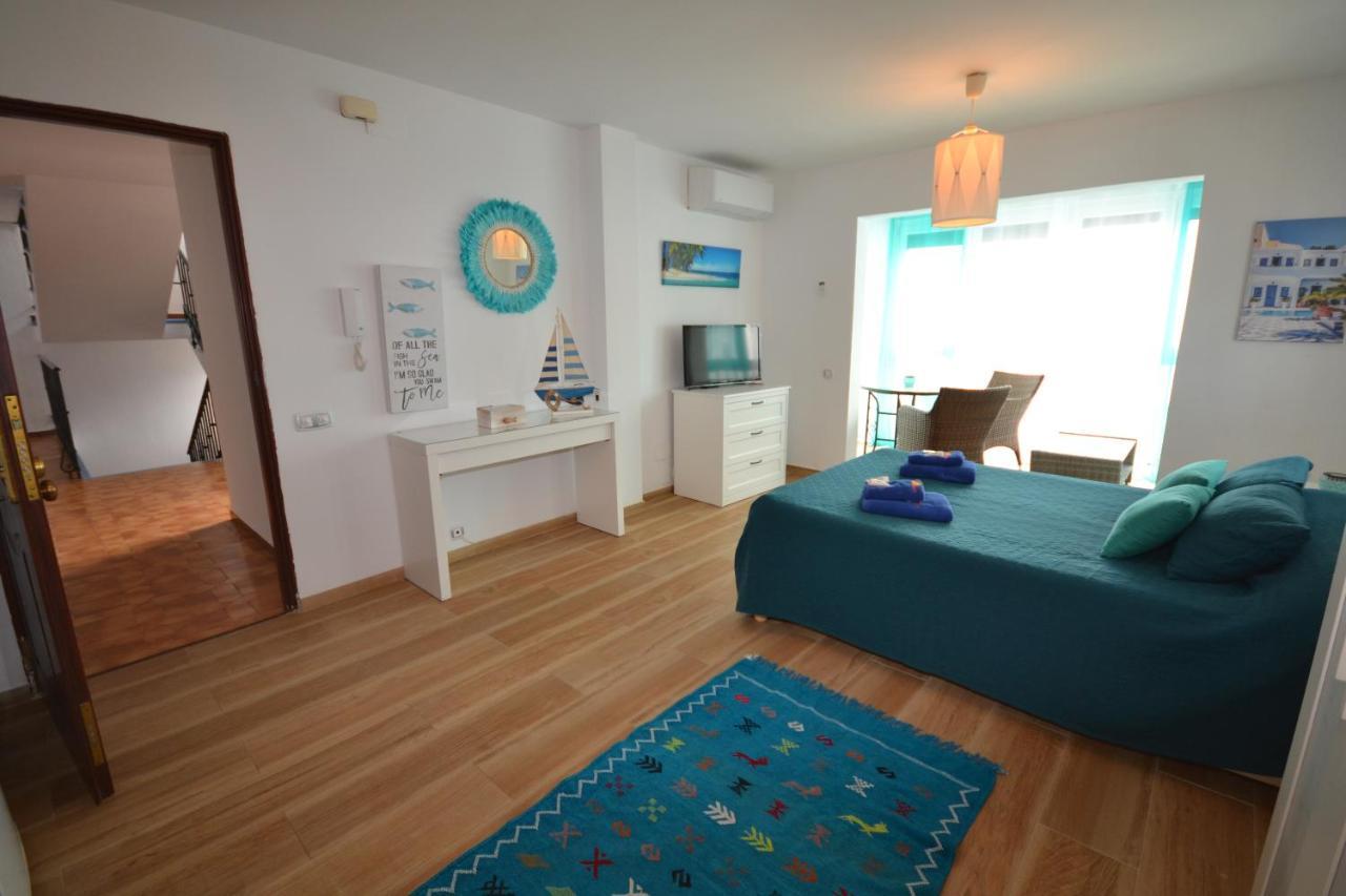 Casa Delfin Apartment Манилва Екстериор снимка